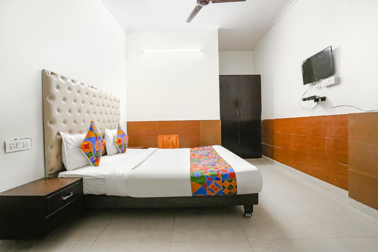 Fabhotel The Lazeez Neu-Delhi Exterior foto