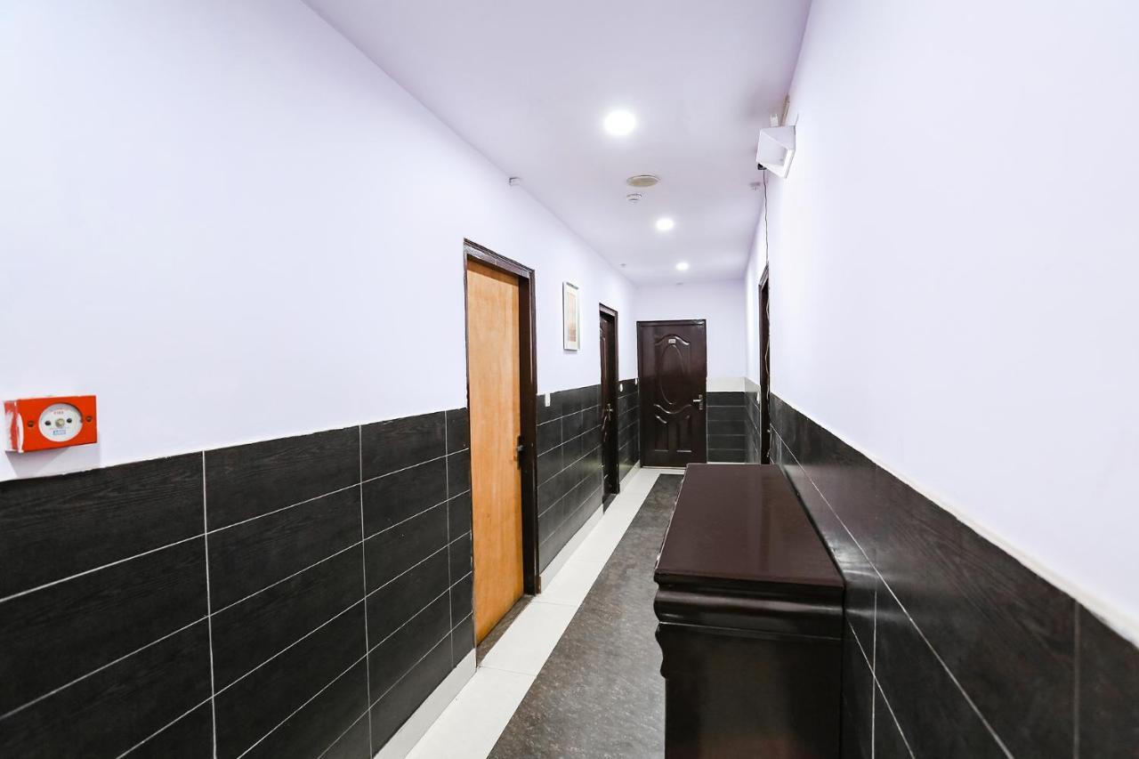 Fabhotel The Lazeez Neu-Delhi Exterior foto
